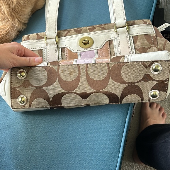 Coach purse - Picture 2 of 7